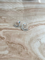 The Vicky earring